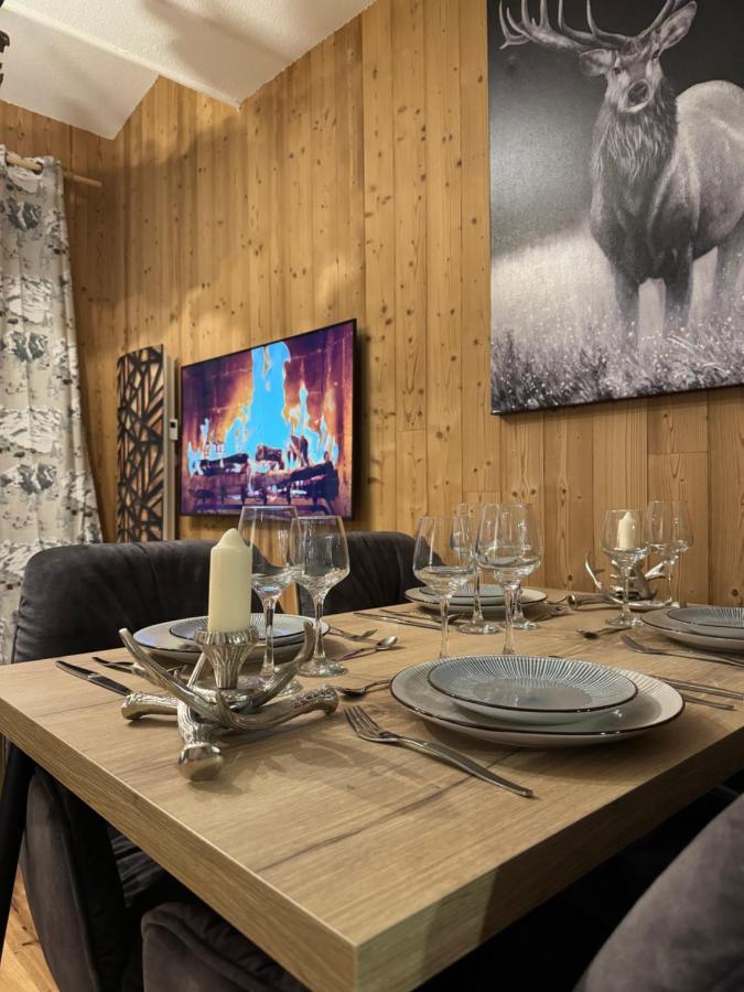 Cocon Au Coeur De Chamonix Avec Parking Gratuit Apartment Luaran gambar