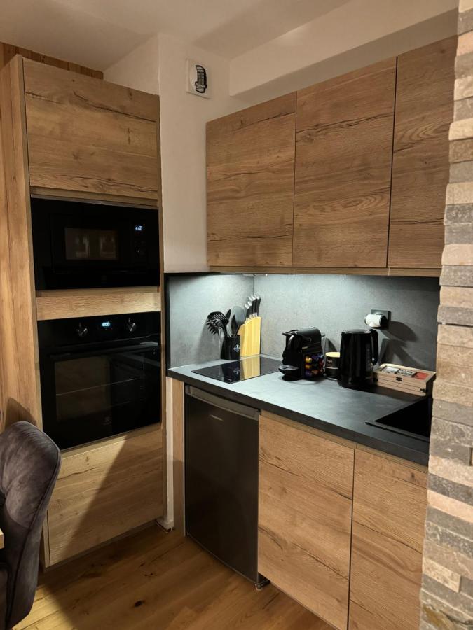Cocon Au Coeur De Chamonix Avec Parking Gratuit Apartment Luaran gambar