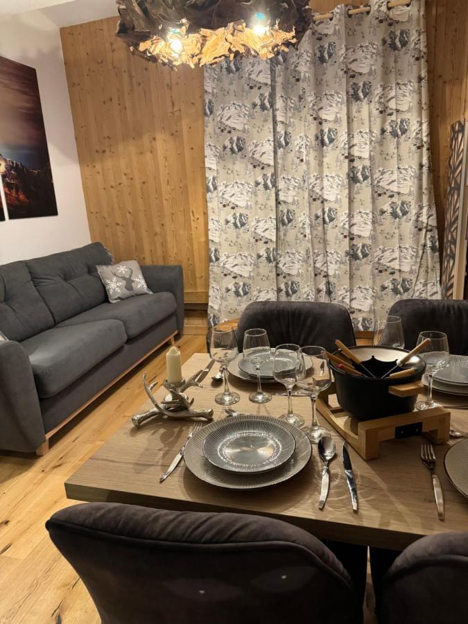 Cocon Au Coeur De Chamonix Avec Parking Gratuit Apartment Luaran gambar