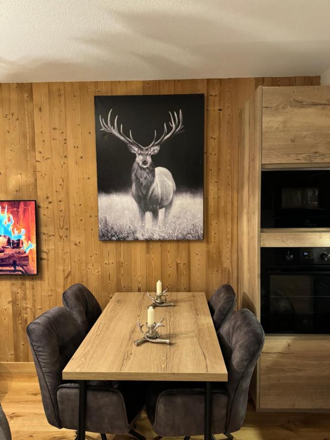 Cocon Au Coeur De Chamonix Avec Parking Gratuit Apartment Luaran gambar