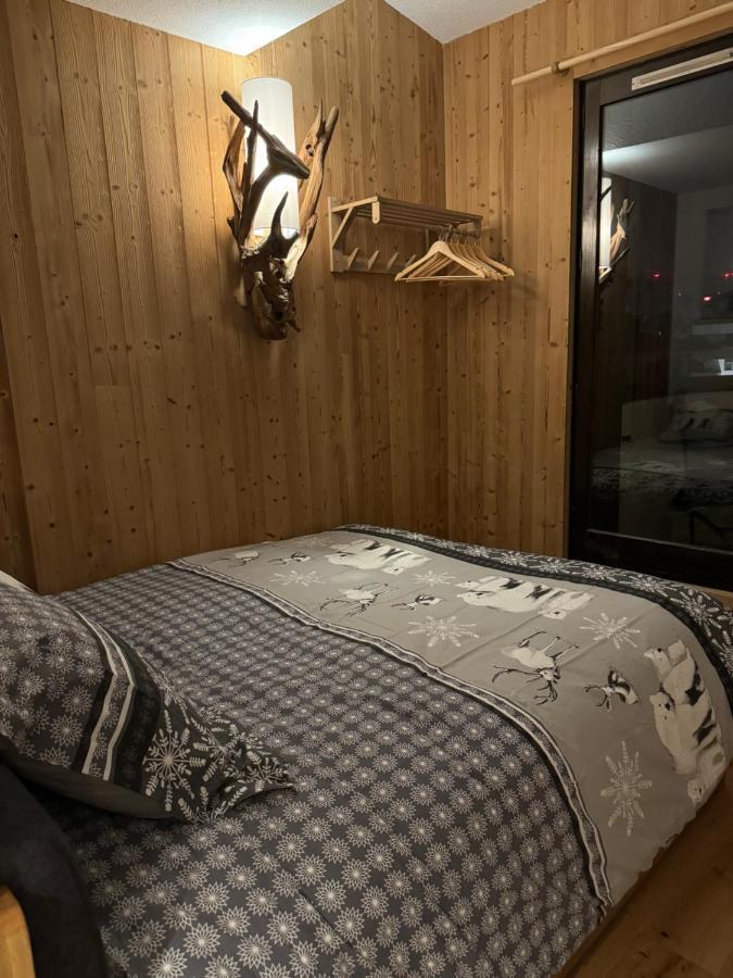 Cocon Au Coeur De Chamonix Avec Parking Gratuit Apartment Luaran gambar
